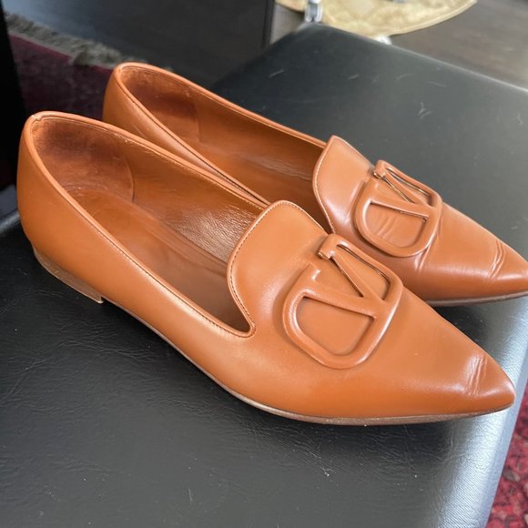 LEATHER VALENTINO SHOES - ONLY WORN TWICE - Picture 4 of 5